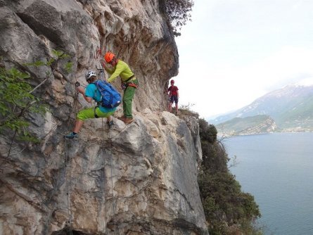 family outdoor active lago di garda actieve vakantie gardameer trentino zuid tirol italie via ferrata4