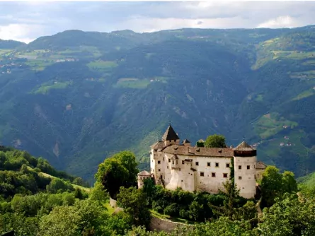 rondreis dolomieten highlights italie italiaanse alpen trentino zuid tirol schloss prösels (1)