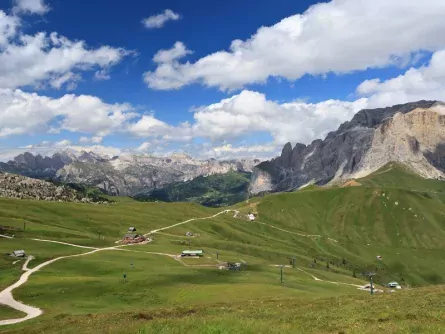 rondreis dolomieten highlights italie italiaanse alpen trentino zuid tirol val di fassa val gardena passo sella