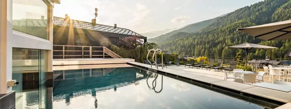 family outdoor active val di sole avontuurlijke gezinsvakantie italie families hotel ravelli