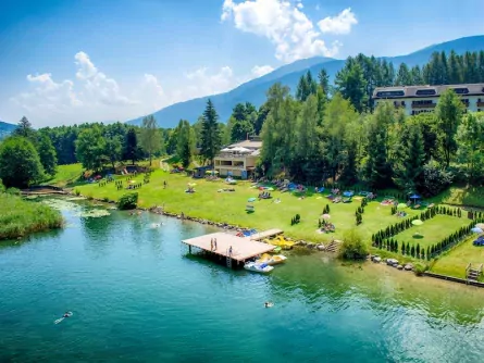 family active nassfeld karinthië avontuurlijke gezinsvakantie oostenrijk alpen zwemmen strandbad presegger see strandbad kaernten tourismus