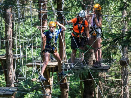 actieve vakantie family high ropes course outdoor active zillertal vakantie oostenrijk oostenrijkse alpen