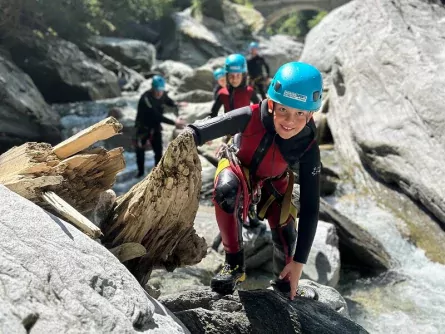 family active zillertal actieve gezinsvakantie oostenrijk tirol family canyoning