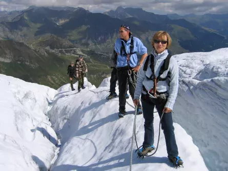 outdoor active zillertal actieve vakantie oostenrijk tirol glacier hike gletsjer